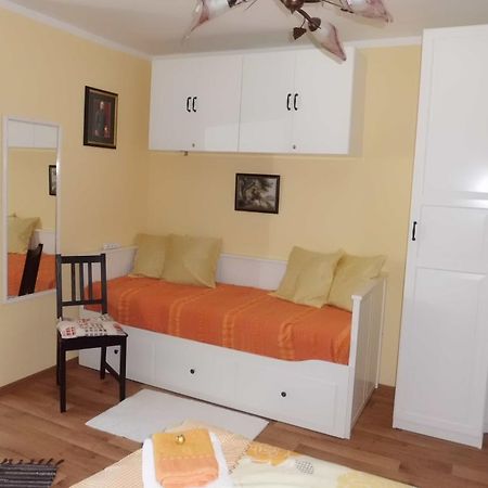 Apartma Mit Seeblick Sankt Gilgen Ruang foto